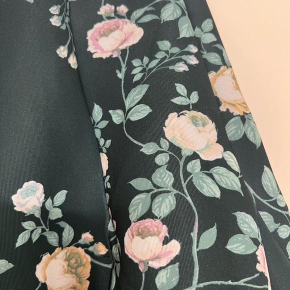 LAUREN CONRAD Green Floral Skater Mini Skirt - Picture 3 of 7